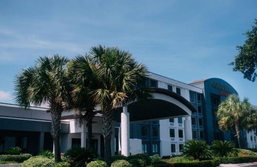 Gulfport Hotel | Relax at Courtyard by Marriott Gulfport Beachfront