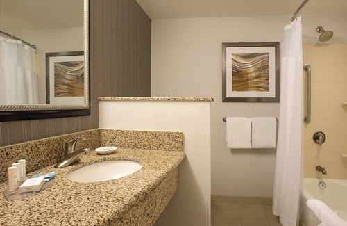 Lebanon Hotel | Discover Comfort at Courtyard by Marriott Hanover Lebanon