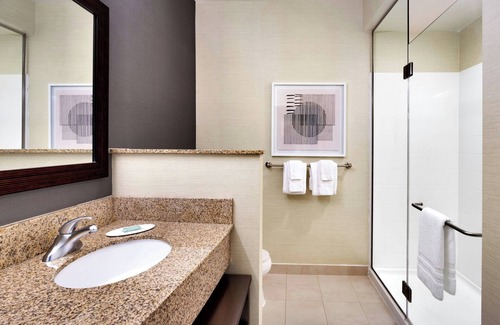 Nassau Bay Hotel | Modern Comfort at Courtyard by Marriott Houston NASA