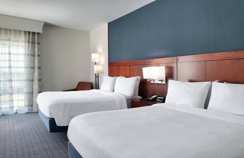 Nassau Bay Hotel | Modern Comfort at Courtyard by Marriott Houston NASA