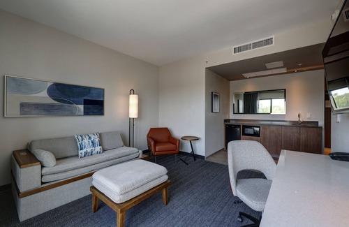 University Heights Hotel | Eco-Friendly Retreat at Courtyard by Marriott Iowa City