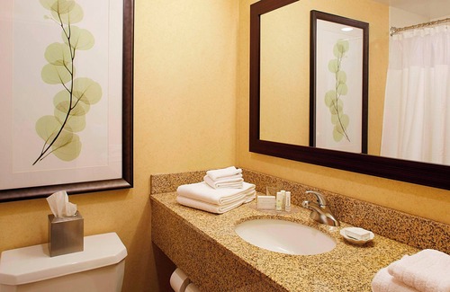 Ithaca Hotel | Discover Comfort at Courtyard by Marriott Ithaca Airport