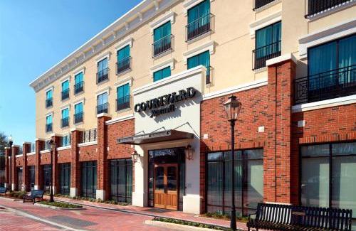 LaGrange Hotel | Modern Comfort at Courtyard by Marriott LaGrange