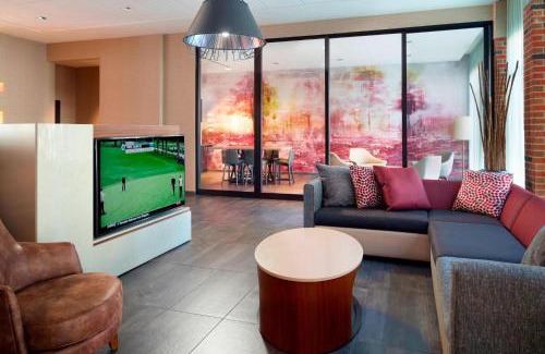 LaGrange Hotel | Modern Comfort at Courtyard by Marriott LaGrange