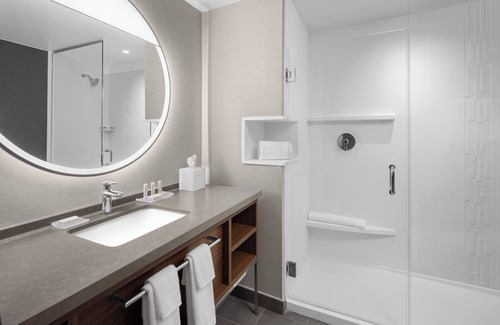 Lansing Hotel | Explore Courtyard by Marriott Lansing Downtown: Rated 9.2/10