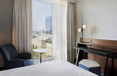 Innenstadt Hotel | Comfortable Stay at Courtyard by Marriott Linz with Spa