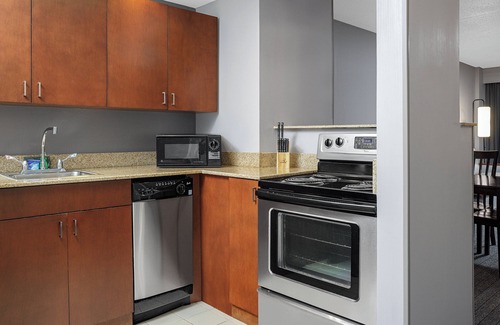 Ronkonkoma Hotel | Comfortable Retreat at Courtyard by Marriott Long Island