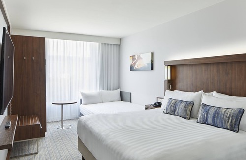 Luton Hotel | Comfortable Stay at Courtyard by Marriott Luton Airport