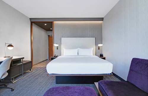 Manhattan Hotel | Discover the Comfort of Courtyard by Marriott Manhattan
