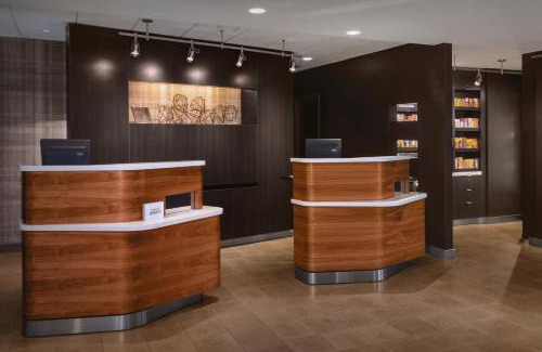 Mahwah Hotel | Discover Courtyard by Marriott Mahwah - Family-Friendly Stay