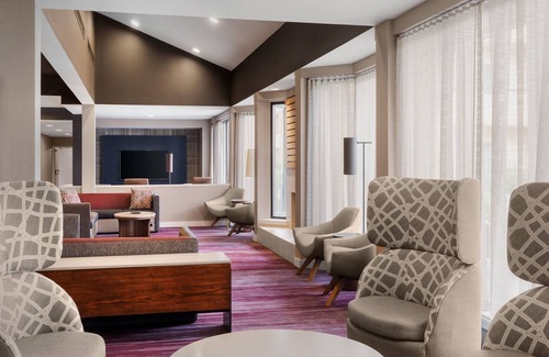 Mahwah Hotel | Inviting Stay at Courtyard by Marriott Mahwah with Spa & Breakfast