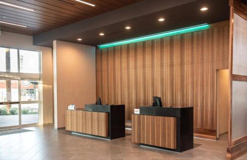 Mesa Grande Hotel | Top-Rated Courtyard by Marriott Mesa with Pool & Ocean View