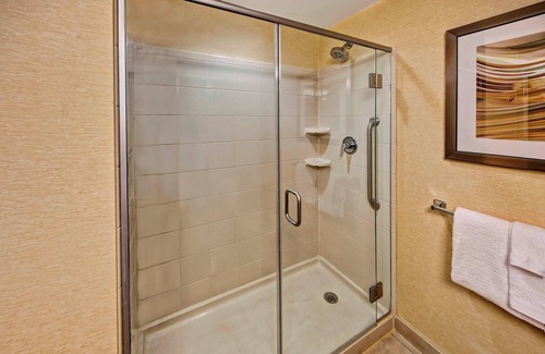 Midland Hotel | Comfortable Stay at Courtyard by Marriott Midland