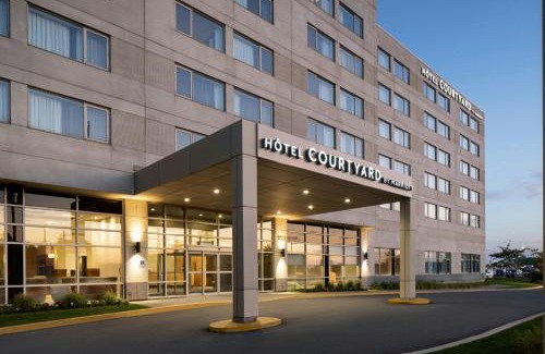 Saint-Laurent Hotel | Comfortable Courtyard by Marriott Montreal Airport Awaits