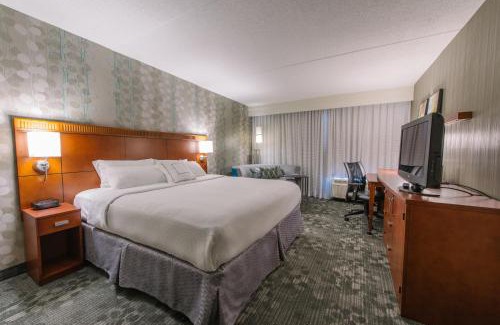 Nashua Hotel | Experience Comfort at Courtyard by Marriott Nashua