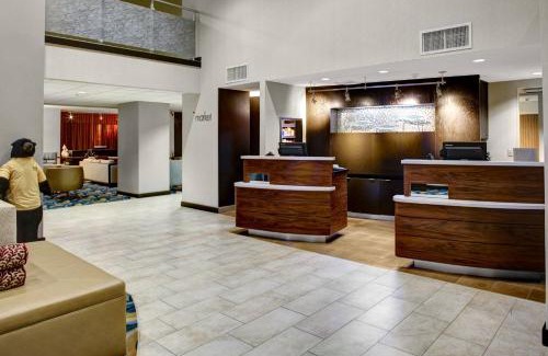 New Bern Hotel | Relax at Courtyard by Marriott New Bern with Pool & Dining