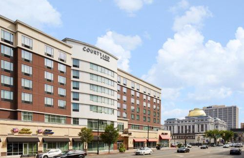 Downtown Newark Hotel | Comfortable Courtyard by Marriott Newark Downtown Awaits