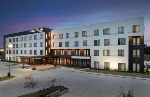 Tuscaloosa Hotel | Family-Friendly Retreat at Courtyard by Marriott Northport