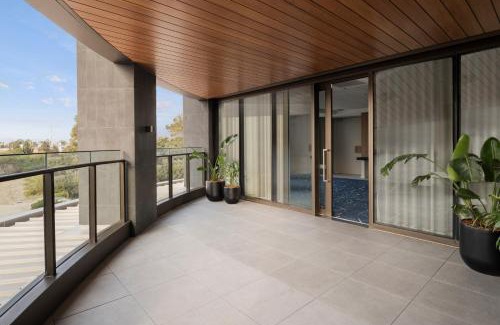 Murdoch Hotel | Modern Comfort at Courtyard by Marriott Perth Murdoch