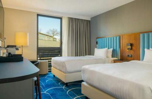 Arcueil Hotel | Discover Comfort at Courtyard by Marriott Paris Arcueil