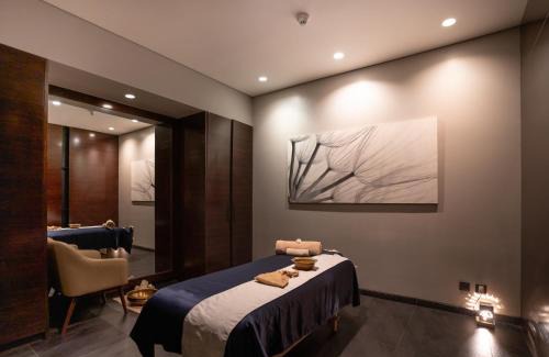 Hinjawadi Hotel | Elegant Courtyard by Marriott Pune Hinjewadi with Pool & Spa