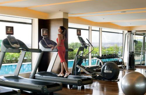 Hinjawadi Hotel | Elegant Courtyard by Marriott Pune Hinjewadi with Pool & Spa