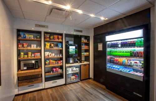 East Avenue Hotel | Explore Comfort at Courtyard by Marriott Rochester Downtown