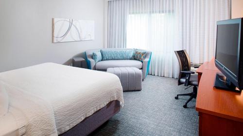 Roanoke Hotel | Discover Courtyard by Marriott Roanoke Airport - Family Friendly