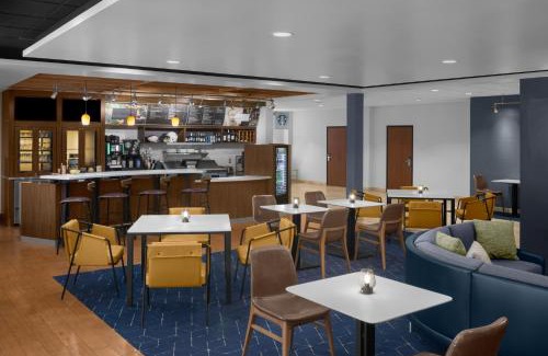 Sandy Hotel | Relaxing Retreat at Courtyard by Marriott Salt Lake City Sandy
