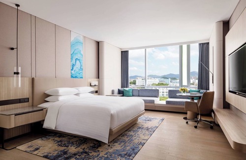 Hepingcun Hotel | Discover Courtyard by Marriott Shenzhen Northwest: Rated 9.4/10