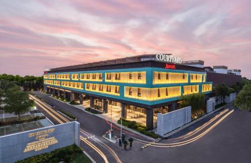 Pudong Hotel | Discover Courtyard by Marriott in Shanghai's Resort Zone