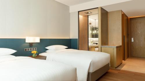 Nanshan Hotel | Beautiful Courtyard by Marriott Shenzhen Bay - 5 Star Stay
