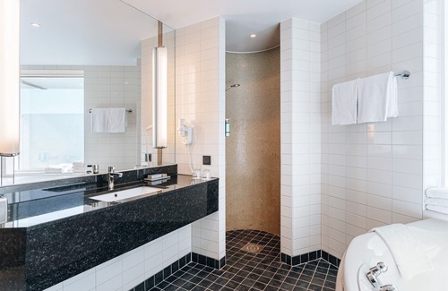 Kungsholmen Hotel | Relaxing Retreat at Courtyard by Marriott Stockholm Kungsholmen