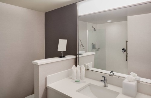 Downtown Hotel | Explore Courtyard by Marriott Stamford Downtown's Amenities