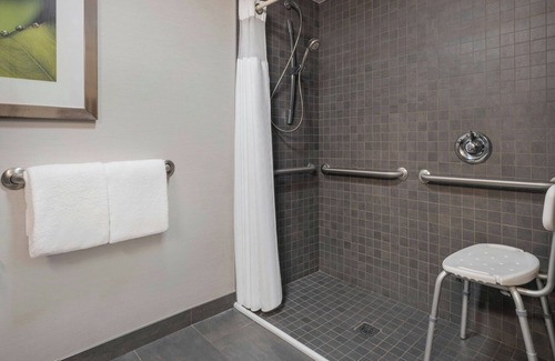 Bearss Plaza Hotel | Discover Comfort at Courtyard by Marriott Tampa North