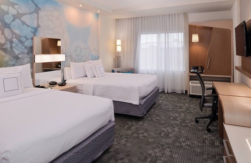 Bedford Hotel | Discover the Comfort of Courtyard by Marriott Toledo North