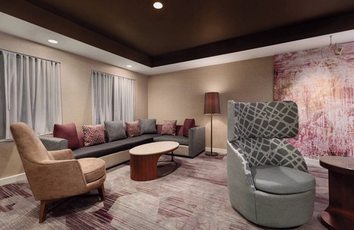 Southwest Topeka Hotel | Discover Courtyard by Marriott Topeka: Guest Rated 8.2/10