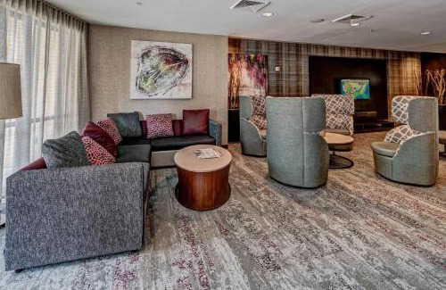 Troy Hotel | Pet-Friendly Courtyard by Marriott Troy with Pool Access