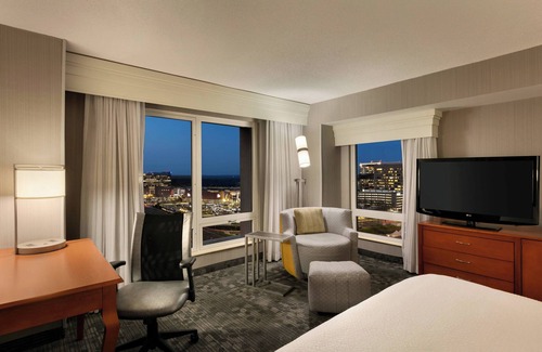 McLean Hotel | Elegant Stay at Courtyard by Marriott Tysons McLean