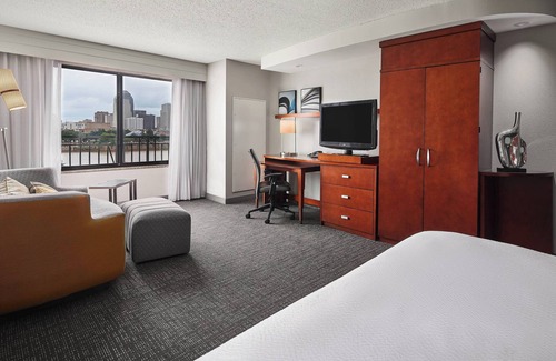 Bossier City Hotel | Relax at Courtyard by Marriott Shreveport-Bossier Boardwalk