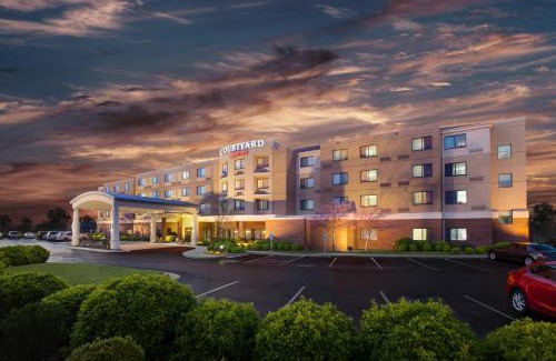 Fayetteville Hotel | Discover Courtyard by Marriott Fayetteville: Rated 9/10!