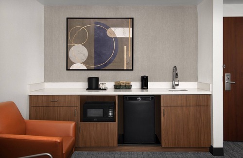 Southside Hotel | Discover Comfort at Courtyard by Marriott Jacksonville
