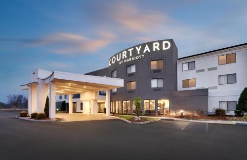 Johnson City Hotel | Comfortable Stay at Courtyard by Marriott Johnson City