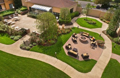 Mount Laurel Hotel | Discover Courtyard by Marriott Mt. Laurel – Pet Friendly Stay