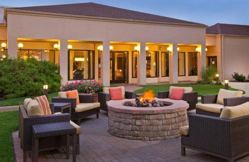 Mount Laurel Hotel | Discover Courtyard by Marriott Mt. Laurel – Pet Friendly Stay