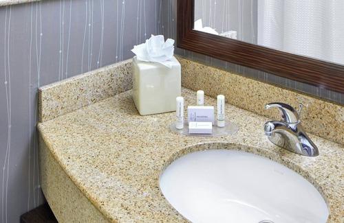 Far North Central Hotel | Family-Friendly Courtyard by Marriott Near Six Flags