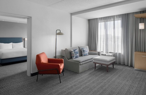 Summerville Hotel | Top-Rated Courtyard by Marriott Charleston Summerville Getaway