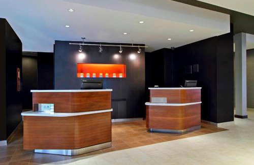 Victoria Hotel | Discover Comfort at Courtyard by Marriott Victoria