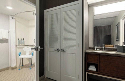 Talleyville Hotel | Welcoming Courtyard by Marriott Wilmington Brandywine Retreat