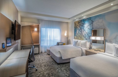 Winnipeg Hotel | Discover Comfort at Courtyard by Marriott Winnipeg Airport
